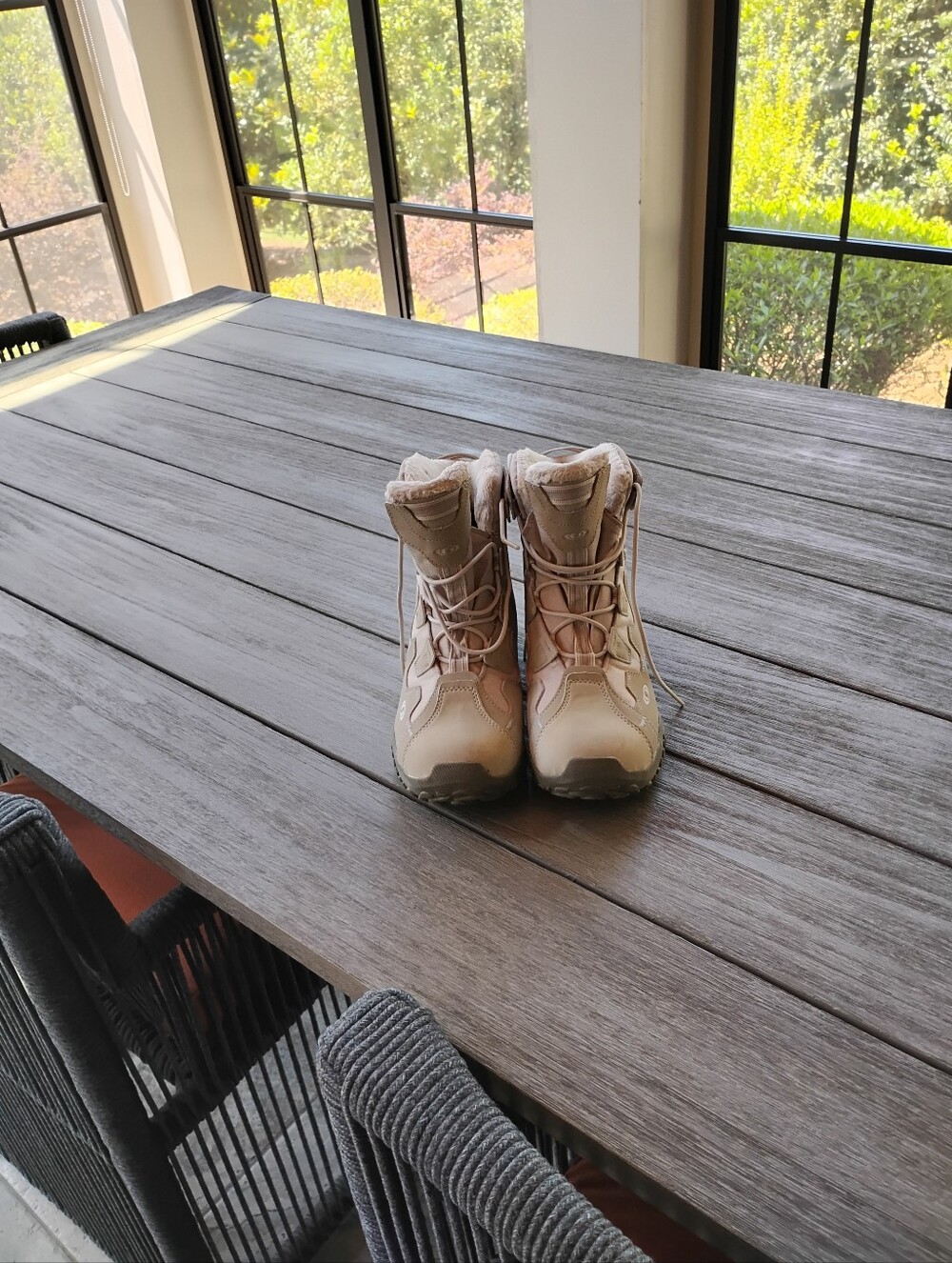 Salomon Women’s Tan Snow Trip Boots